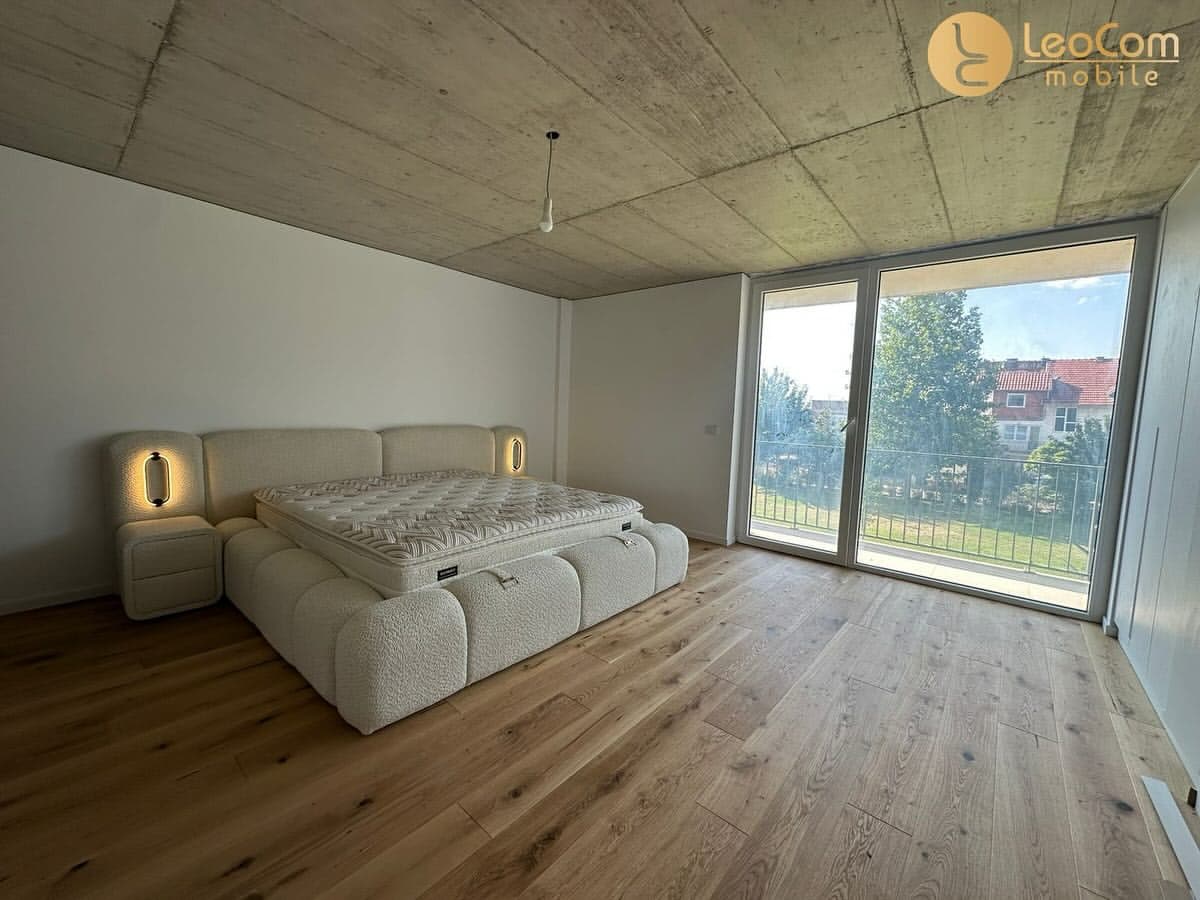 Dhoma Gjumi 9 Variant 1